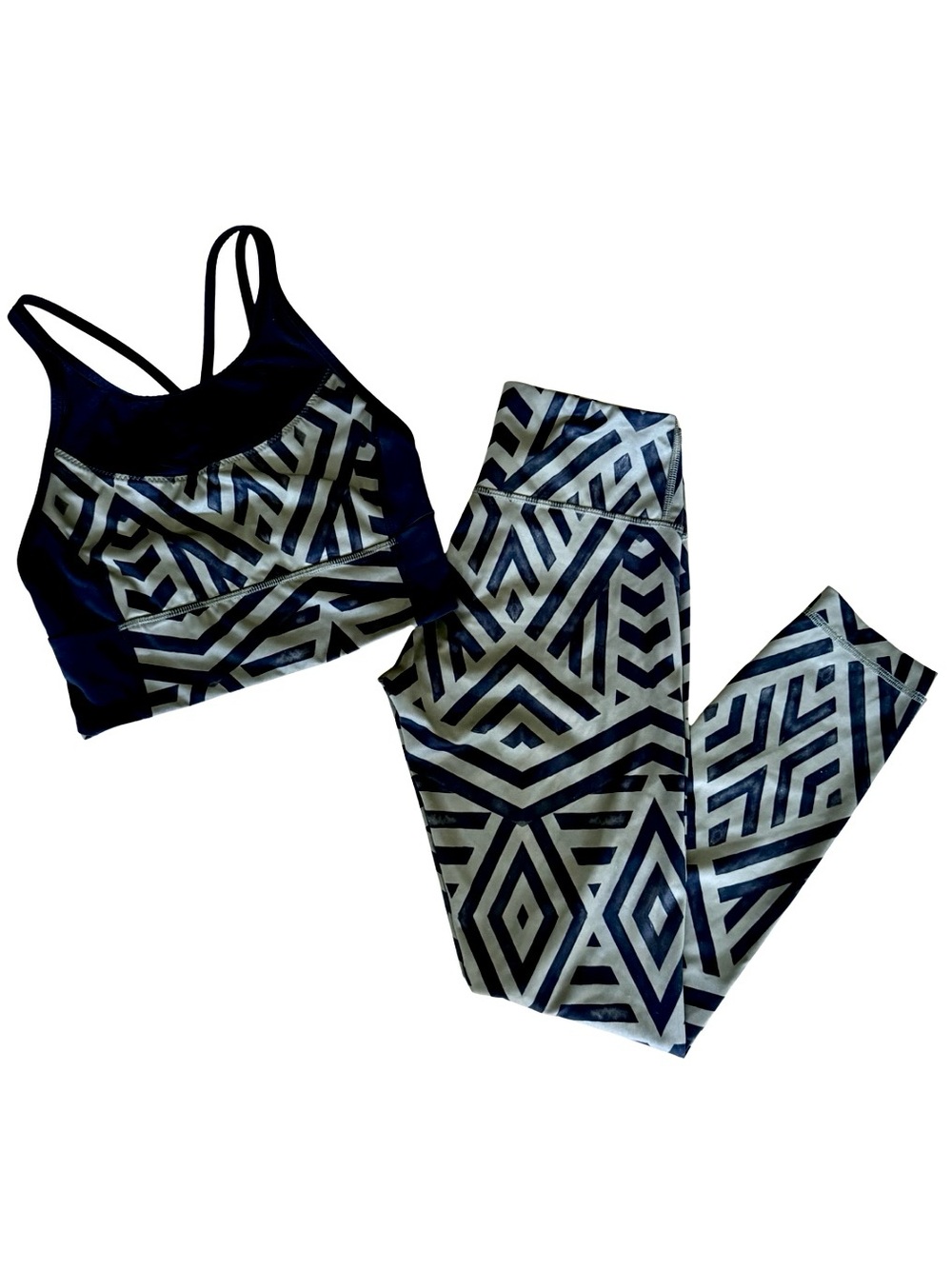 Lululemon RARE Geometric Print Set